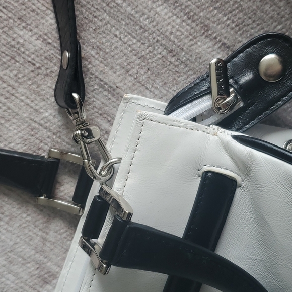 Danier Leather purse, Black & White - Picture 8 of 8